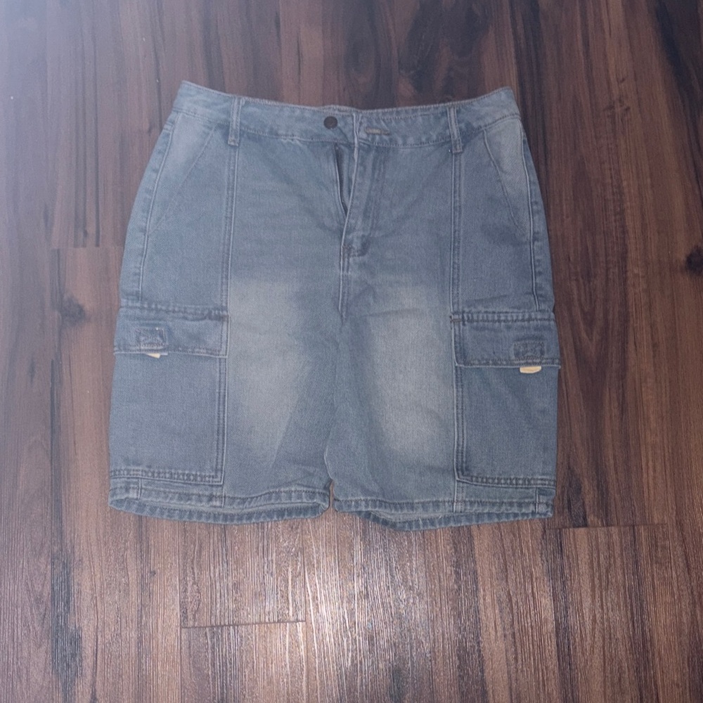 Gray Denim Cargo jorts